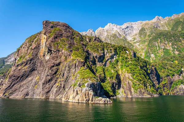 Απόψεις Του Εθνικού Πάρκου Fiordland Στη Νέα Ζηλανδία — Φωτογραφία Αρχείου