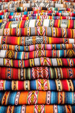 Alpaka yününden yapılmış Peru el sanatları