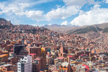 La paz, Bolivya. 14 Ekim 2023: La Paz şehrinin panoramik manzarası, Bolivya
