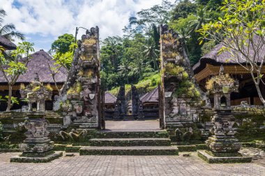 Bali, Endonezya 'daki Gunung Kawi cenaze kompleksinin görüşleri