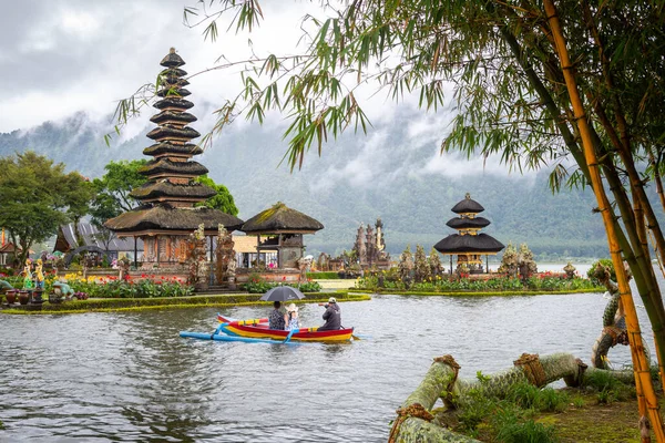 Beratan Endonezya Mart 2023 Bali Endonezya Daki Pura Ulun Danu — Stok fotoğraf