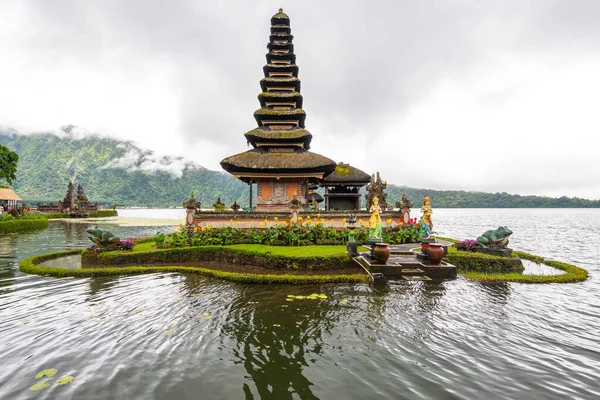Vistas Pura Ulun Danu Beratan Templo Bali Indonésia — Fotografia de Stock