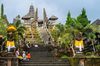 besakih, bali. 9 Mart 2023: Bali 'deki pura besakih kompleksi görüşü, 