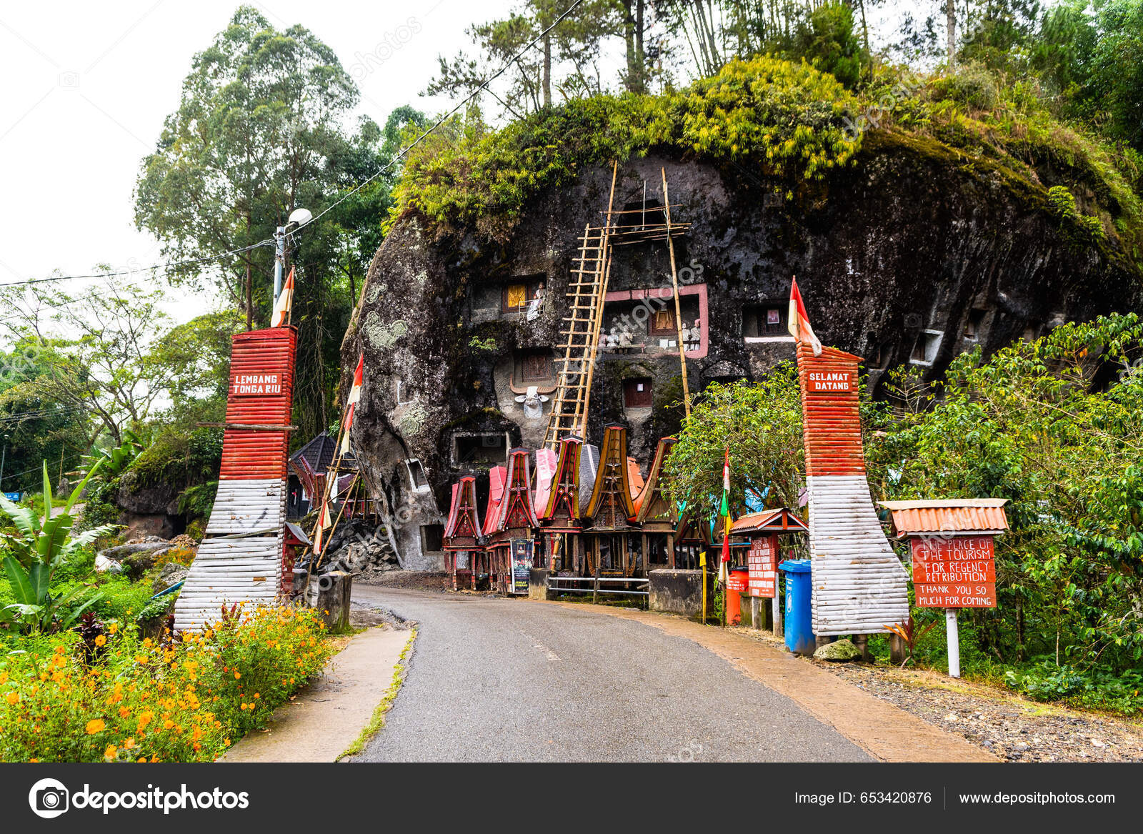 Views Lemo Graveyard Tana Toraja Land Indonesia — Stock Editorial Photo ...