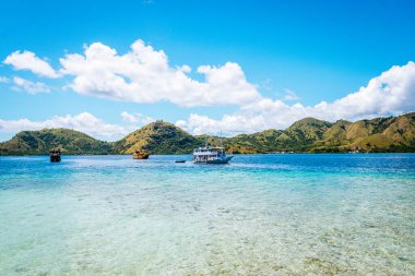  Komodo Ulusal Parkı, Endonezya 'daki Kelor Adası manzarası