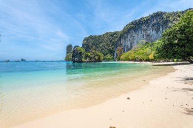  Krabi, Tayland 'da güzel bir sahil.