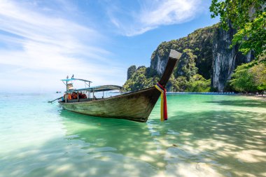  Krabi, Tayland 'da güzel bir sahil.