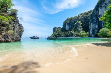  Krabi, Tayland 'da güzel bir sahil.