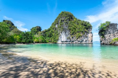  Krabi, Tayland 'da güzel bir sahil.