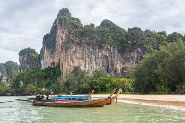  Krabi, Tayland 'da güzel bir sahil.