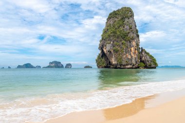  Krabi, Tayland 'da güzel bir sahil.