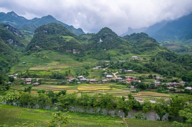 Kuzey Vietnam 'ın panoramik görüntüsü