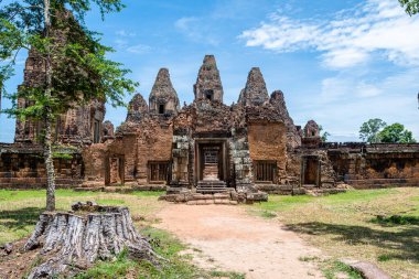 Muhteşem Angkor Wat tapınağının içinde, Kamboçya