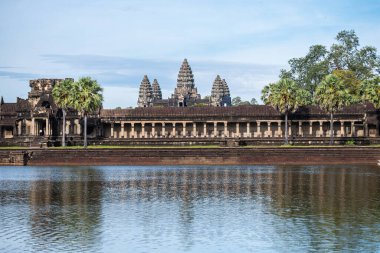 Muhteşem Angkor Wat tapınağının içinde, Kamboçya