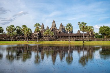 Muhteşem Angkor Wat tapınağının içinde, Kamboçya