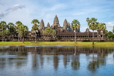 Muhteşem Angkor Wat tapınağının içinde, Kamboçya