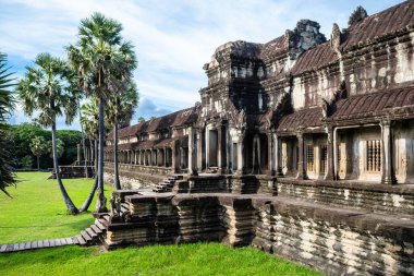 Muhteşem Angkor Wat tapınağının içinde, Kamboçya