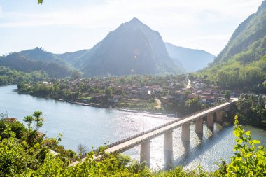 Laos 'taki Nong Khiaw kırsalında.