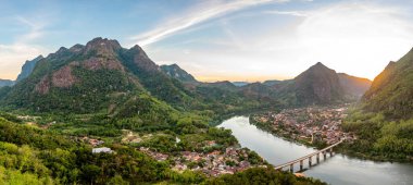 Laos 'taki Nong Khiaw kırsalında.