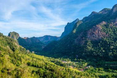 Laos 'taki Nong Khiaw kırsalında.