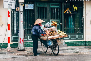 hanoi, vietnam. 4 Haziran 2023: Hanoi eski mahallesinde yerel işletme