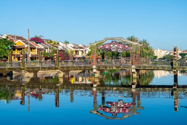 Hey, Vietnam 'da. 16 Haziran 2023: Eski bir kasaba, Vietnam 'ın sokak manzarası