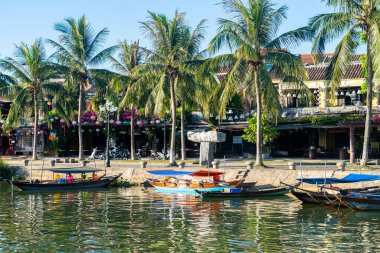 Hey, Vietnam 'da. 16 Haziran 2023: Eski bir kasaba, Vietnam 'ın sokak manzarası