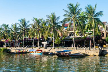 Hey, Vietnam 'da. 16 Haziran 2023: Eski bir kasaba, Vietnam 'ın sokak manzarası