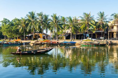 Hey, Vietnam 'da. 16 Haziran 2023: Eski bir kasaba, Vietnam 'ın sokak manzarası