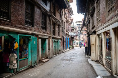 kathmandu, nepal. 25 Ağustos, 2023: Kathmandu eski kasabasının sokak manzarası, Nepal