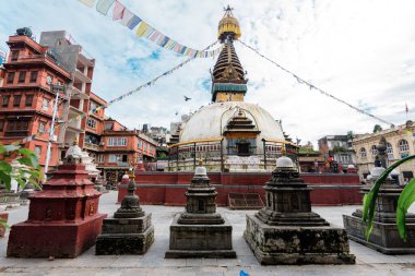 kathmandu, nepal. 25 Ağustos, 2023: Kathmandu Meydanı 'nda Nepal stili stupa 