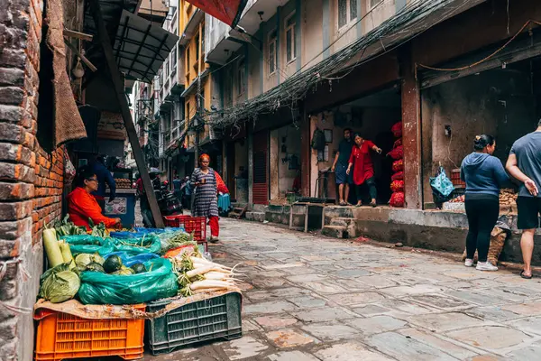 kathmandu, nepal. 25 Ağustos, 2023: Kathmandu 'nun eski şehir manzarası