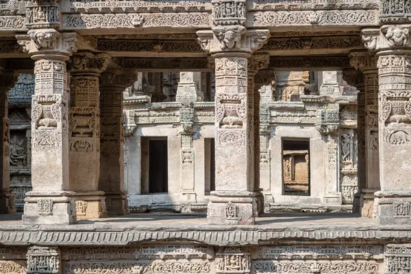 Hindistan, Patan 'daki Rani Ki Vav Stewwell' in manzarası