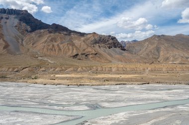 Hindistan, Spiti Vadisi 'ndeki Kee Manastırı manzarası