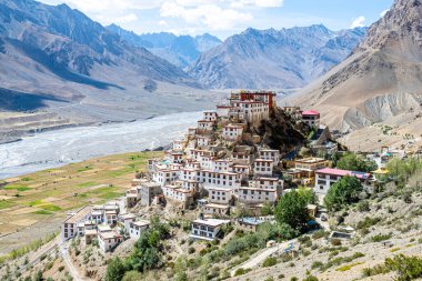 Hindistan, Spiti Vadisi 'ndeki Kee Manastırı manzarası