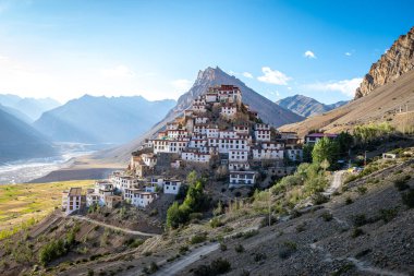 Hindistan, Spiti Vadisi 'ndeki Kee Manastırı manzarası