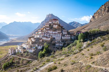 Hindistan, Spiti Vadisi 'ndeki Kee Manastırı manzarası