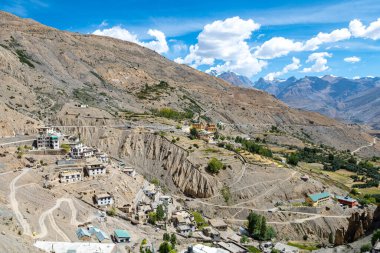 Hindistan, Spiti Vadisi 'ndeki kaza kasabasının manzarası