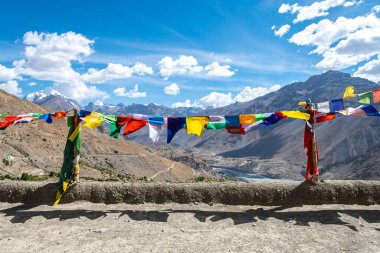 Hindistan, Spiti Vadisi 'ndeki kaza kasabasının manzarası