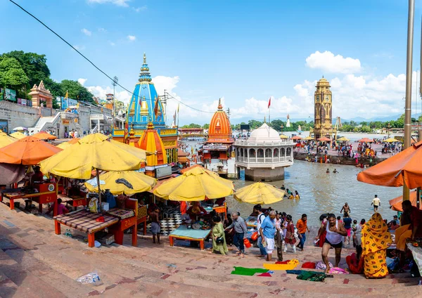 Haridwar Indië September 2023 Mensen Houden Zuiveringsceremonie Ganges Rivier Haridwar — Stockfoto