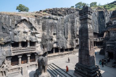 Aurangabad, Hindistan. 19 Ekim 2023: Aurangabad, Hindistan 'daki Ellora mağaralarının manzarası