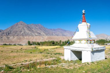 Hindistan 'ın Leh ladakh bölgesindeki Lamayuru köyünün manzarası