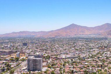 Santiago de Chile, Şili. 9 Ocak 2023: Santiago de Chile şehrinin panoramik manzarası