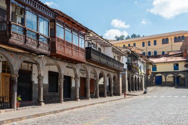  Ucusco, Peru. 5 Ekim 2022: Cucco Inka kasabasının sokak manzarası, Peru