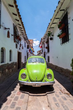  Ucusco, Peru. 5 Ekim 2022: Cucco Inka kasabasının sokak manzarası, Peru