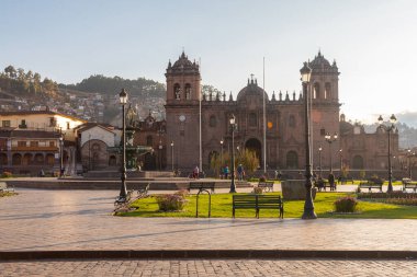  Ucusco, Peru. 5 Ekim 2022: Cucco Inka kasabasının sokak manzarası, Peru