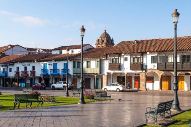  Ucusco, Peru. 5 Ekim 2022: Cucco Inka kasabasının sokak manzarası, Peru