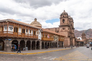  Ucusco, Peru. 5 Ekim 2022: Cucco Inka kasabasının sokak manzarası, Peru