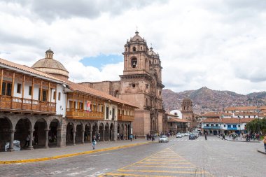  Ucusco, Peru. 5 Ekim 2022: Cucco Inka kasabasının sokak manzarası, Peru