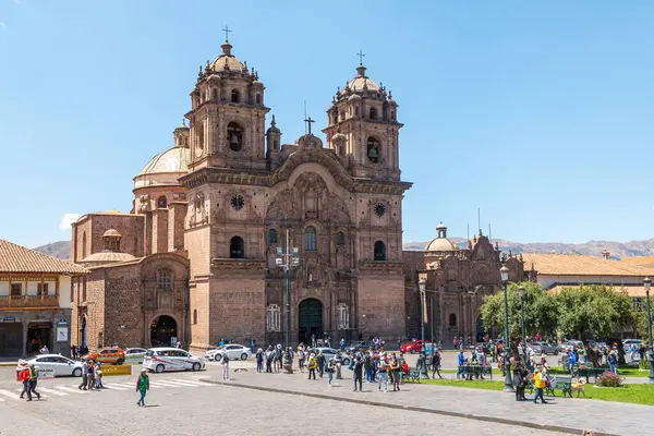  Ucusco, Peru. 5 Ekim 2022: Cucco Inka kasabasının sokak manzarası, Peru